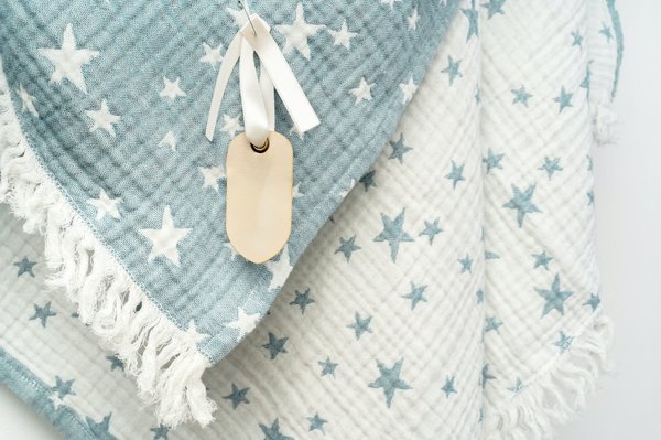 Nid d'ange convertible en couverture : quelle matière opter ?