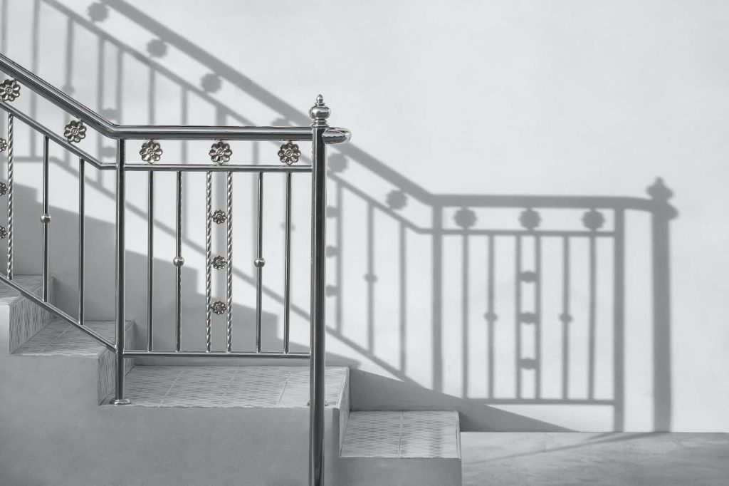 Les avantages inattendus de moderniser votre rampe d’escalier : comment une simple mise à jour peut transformer votre intérieur